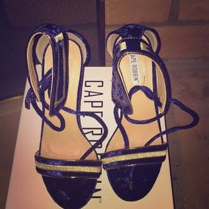 Cape Robbin Velvet heels